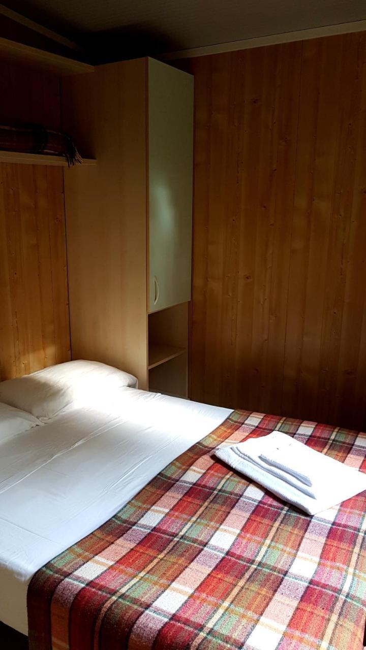 Camping Luna Hotel Marina di Massa Ngoại thất bức ảnh